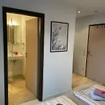 City-apparte One Zentrales & Komfortables Wohnen In 格罗瑙